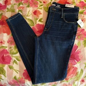 NWT Old Navy High-Rise Rockstar super-skinny jeans 4 long